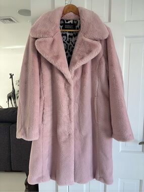 Badgley Mischka Light Pink Plush Teddy Coat